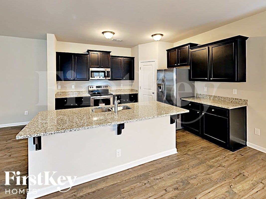 1709 Rocky River Rd - Photo 5 of 17