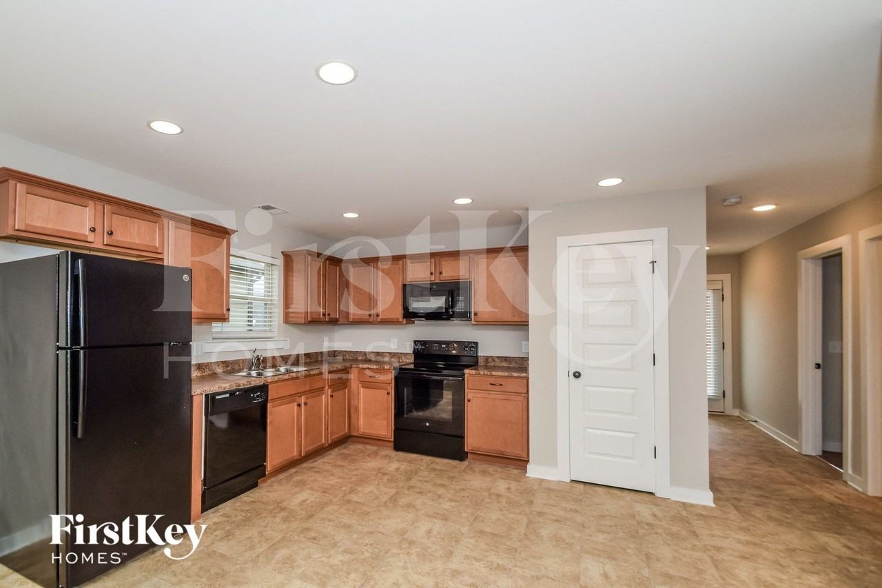 155 Deer Creek Dr - Photo 4 of 15