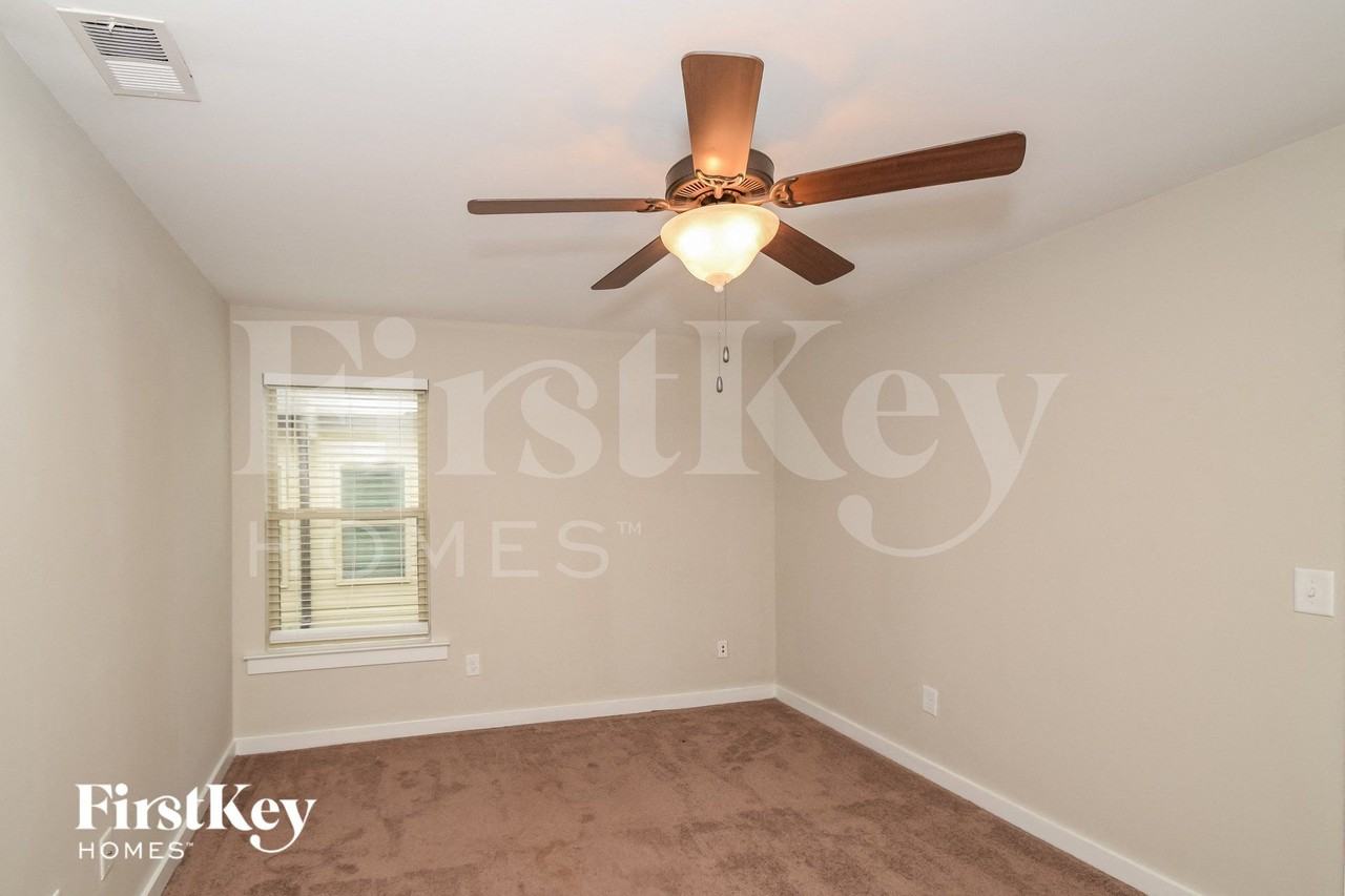 155 Deer Creek Dr - Photo 5 of 15