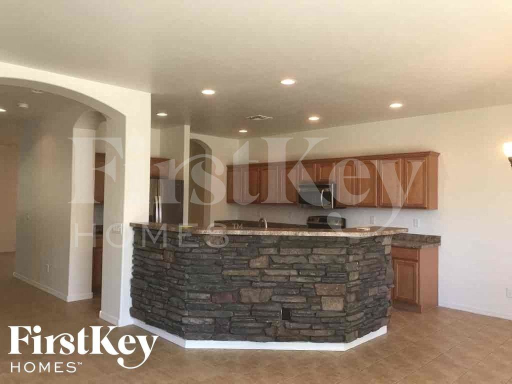 14495 N 135th Ln - Photo 7 of 42