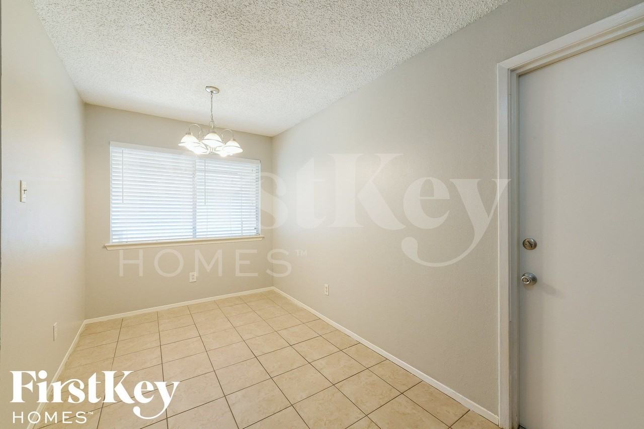 13630 Alon Ln - Photo 6 of 15