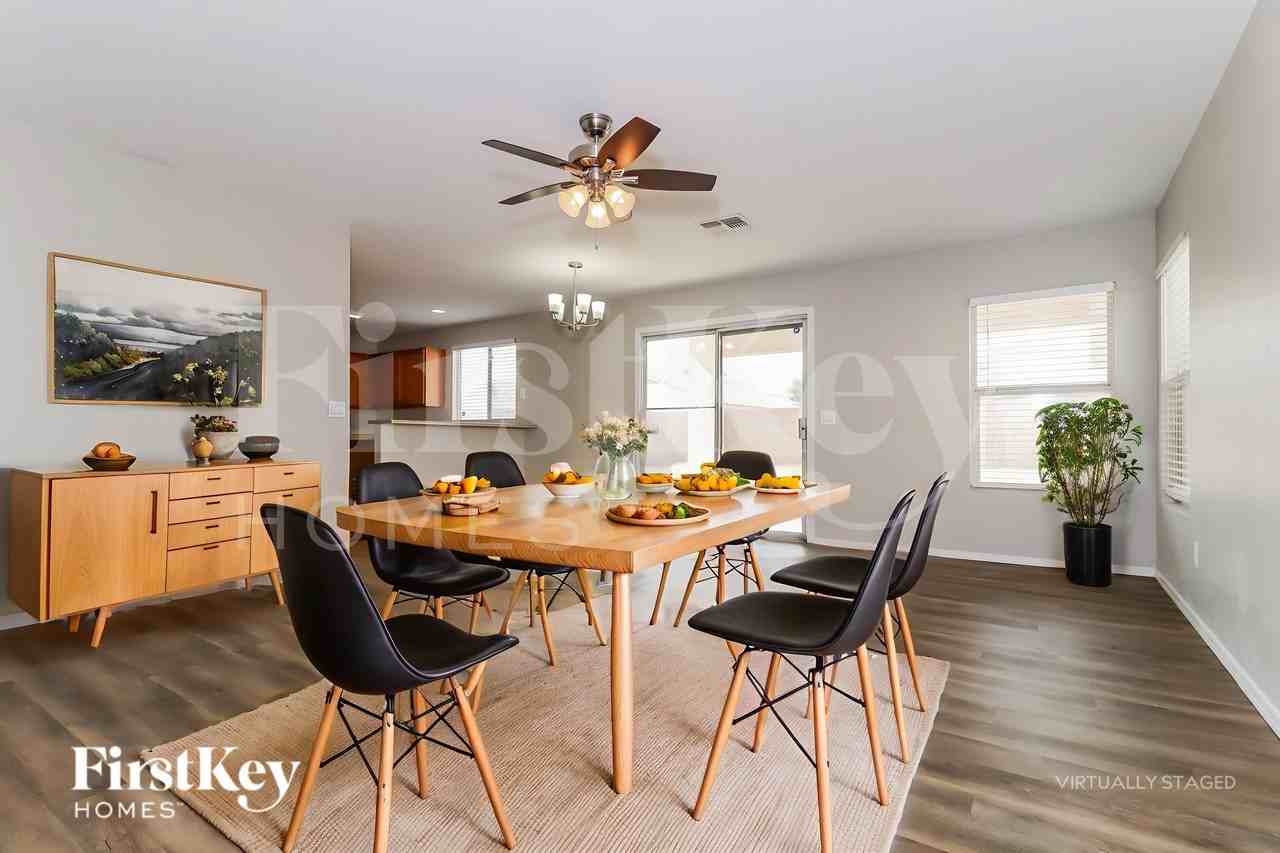 12214 W Flores Dr - Photo 6 of 18