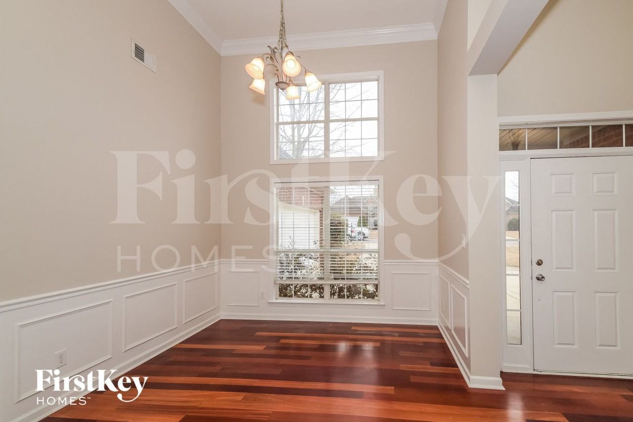 1011 Alden Glen Dr - Photo 5 of 15