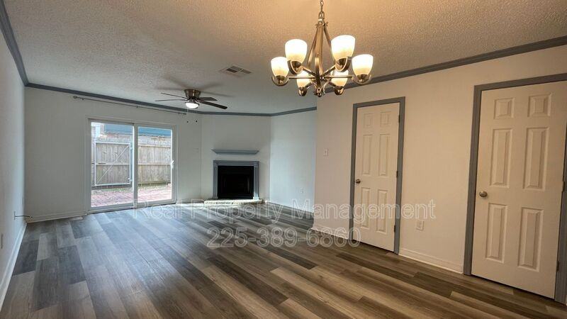 914 W Tony St #11B - Photo 4 of 19