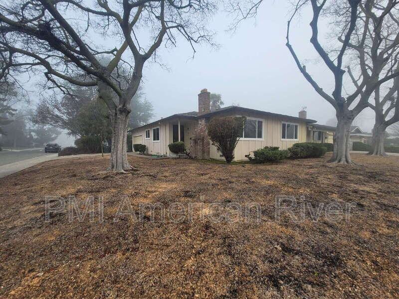 602 Lelandhaven Way - Photo 2 of 18