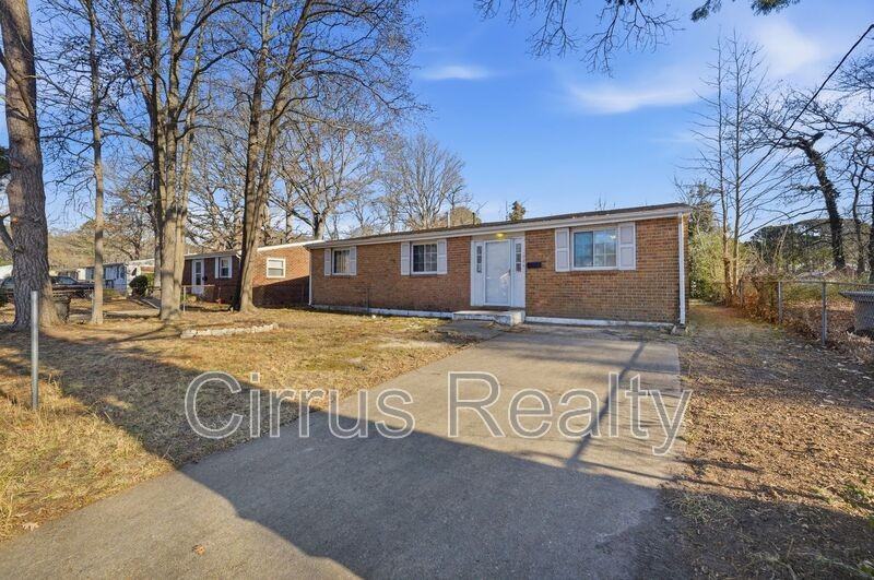 1924 Zinzer Rd - Photo 2 of 43