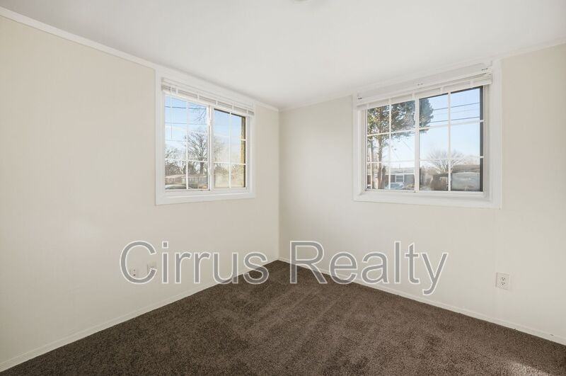 1924 Zinzer Rd - Photo 6 of 43