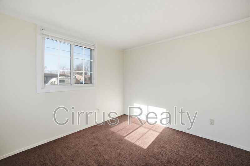 1924 Zinzer Rd - Photo 7 of 43