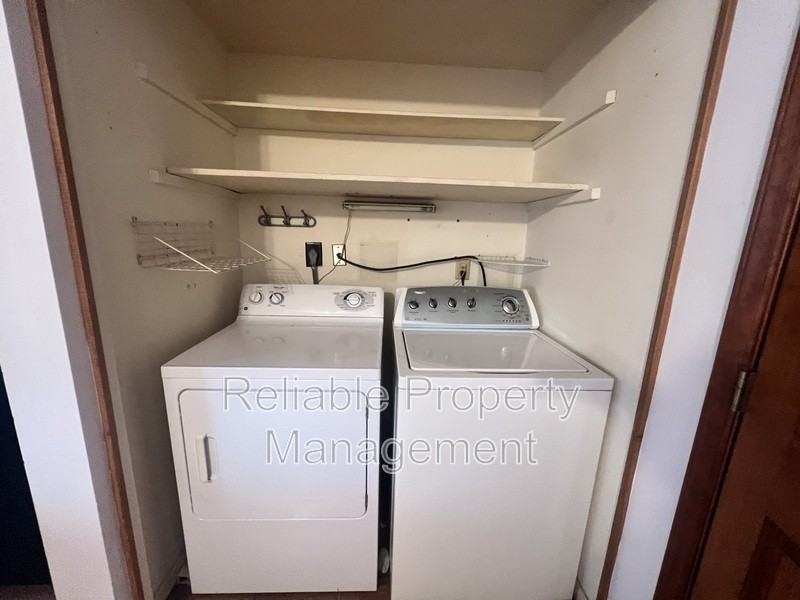 1118 Nottingham Cir - Photo 7 of 10