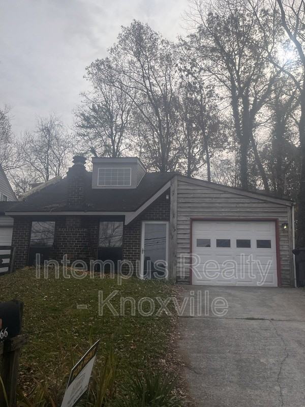 7666 Chatham Cir - Photo 4 of 24