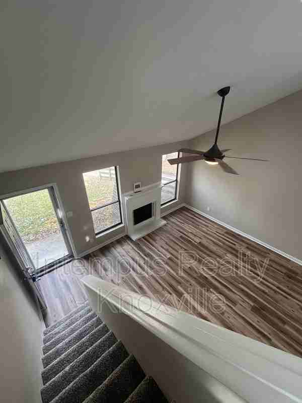 7666 Chatham Cir - Photo 7 of 24