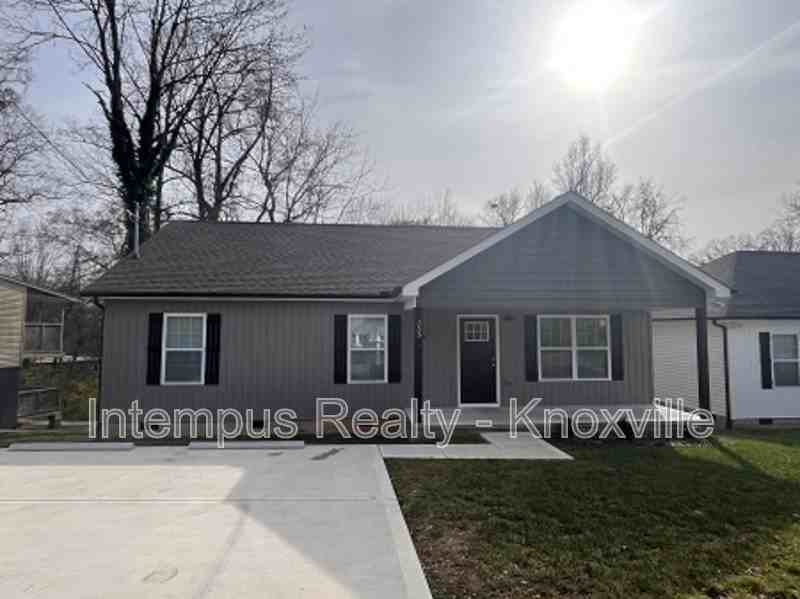 355 W Outer Dr - Photo 3 of 23