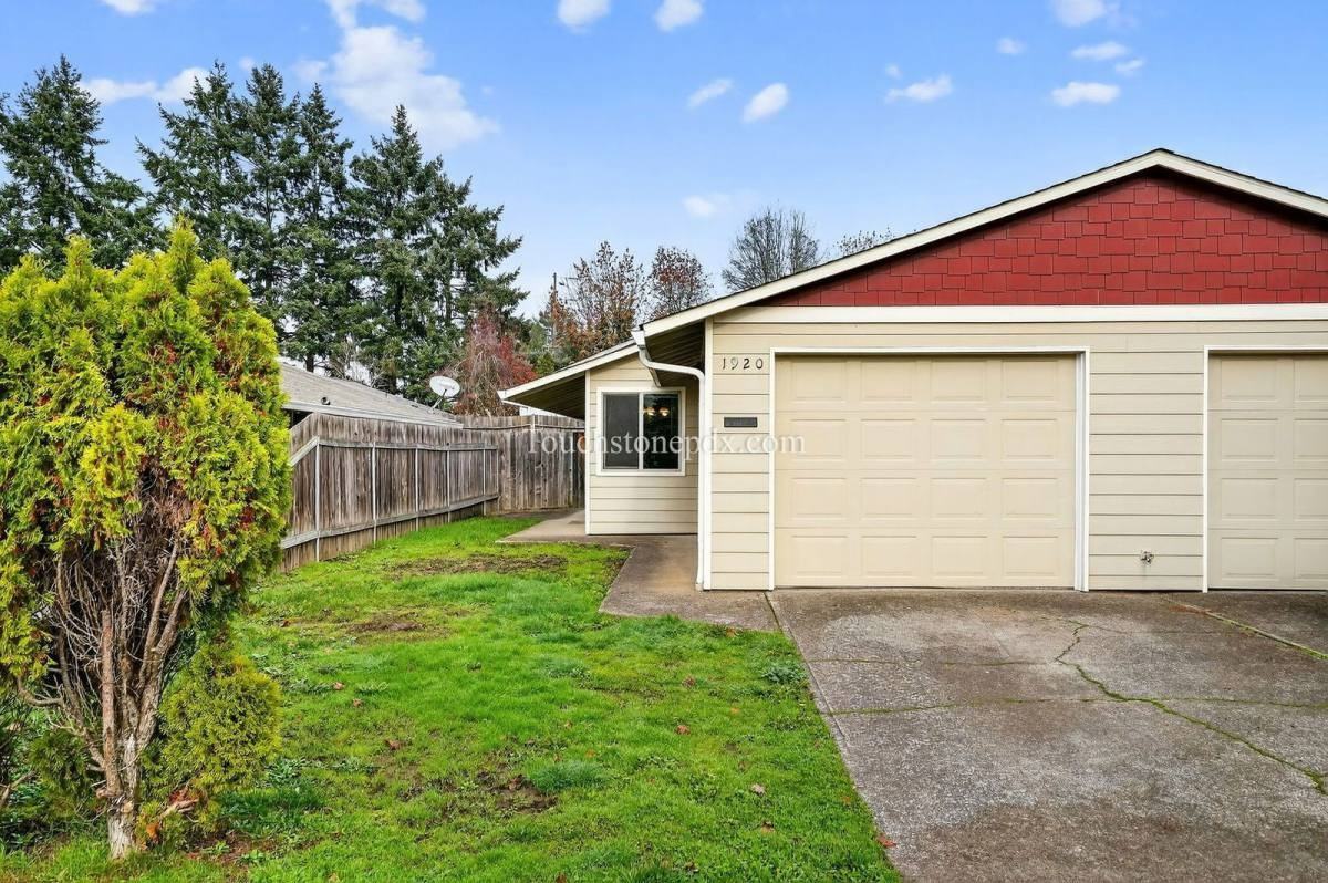 1920 S Alpine St - Photo 3 of 10