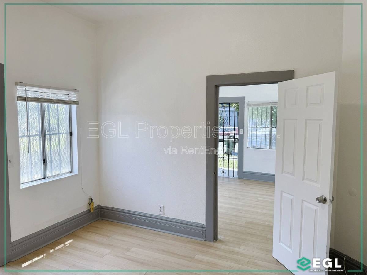 9436 Firth Blvd - Photo 3 of 10