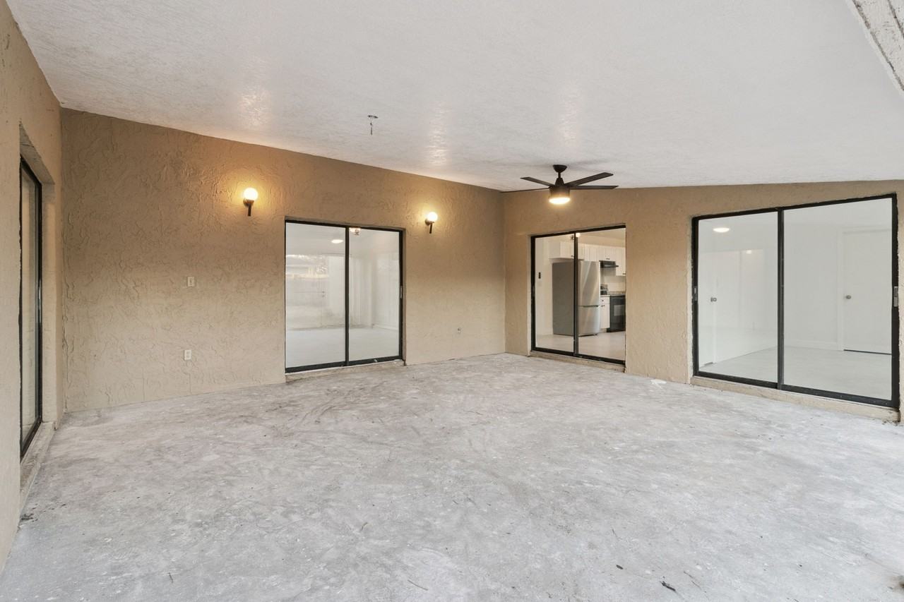 527 Glade Ct #NA - Photo 7 of 30