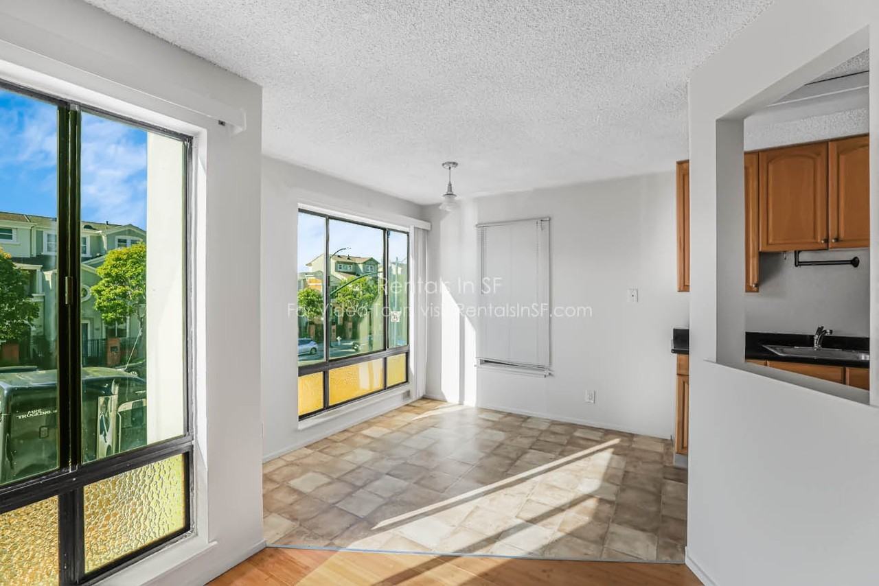 1710 19th Ave #4 - Photo 2 of 15