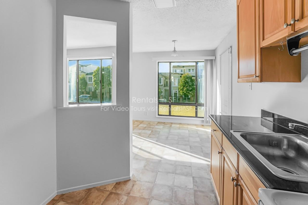 1710 19th Ave #4 - Photo 6 of 15