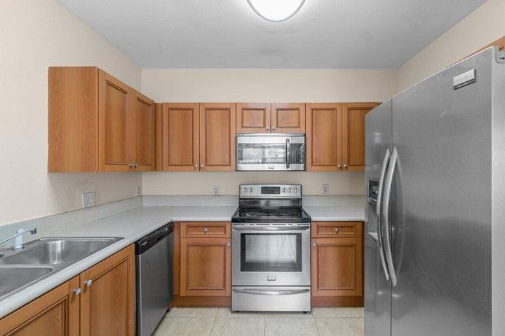 809 Talia Circle - Photo 5 of 9