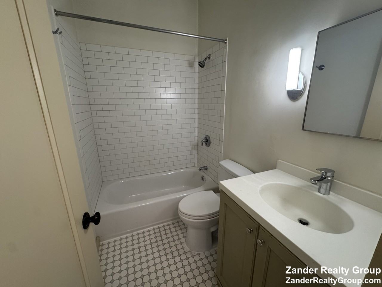 10 Linwood St #3 - Photo 7 of 16