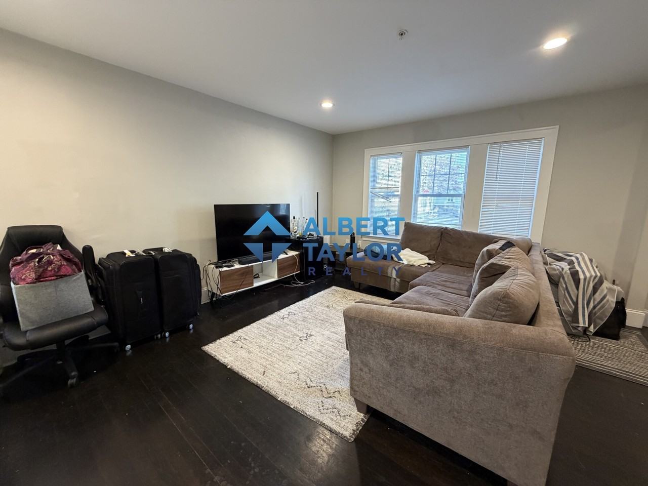 273 Parker Hill Ave #1