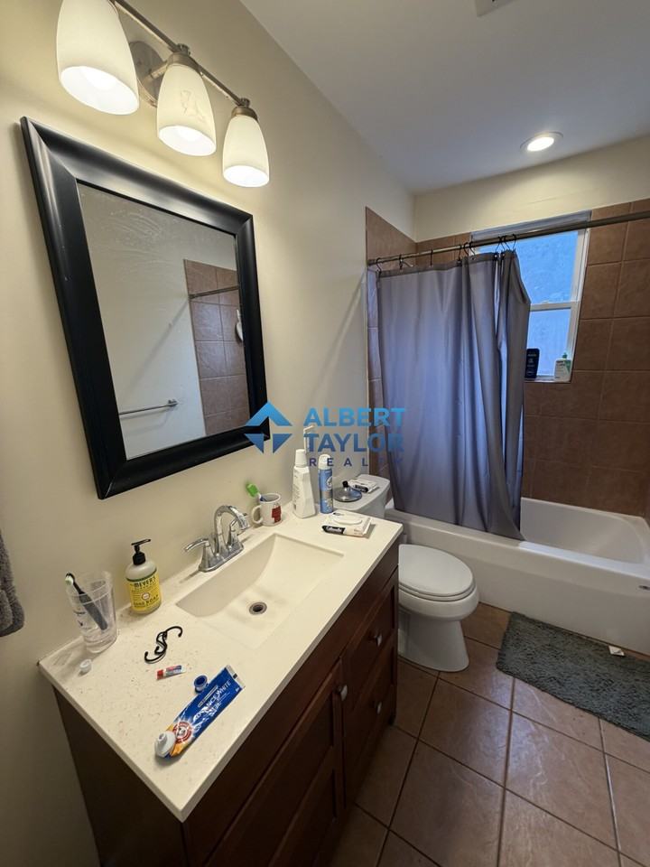 226 Calumet St #2 - Photo 6 of 35