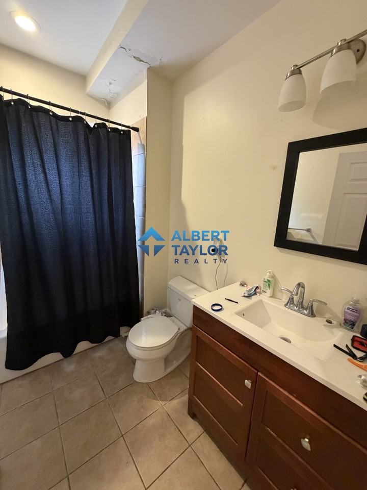 226 Calumet St #2 - Photo 7 of 35