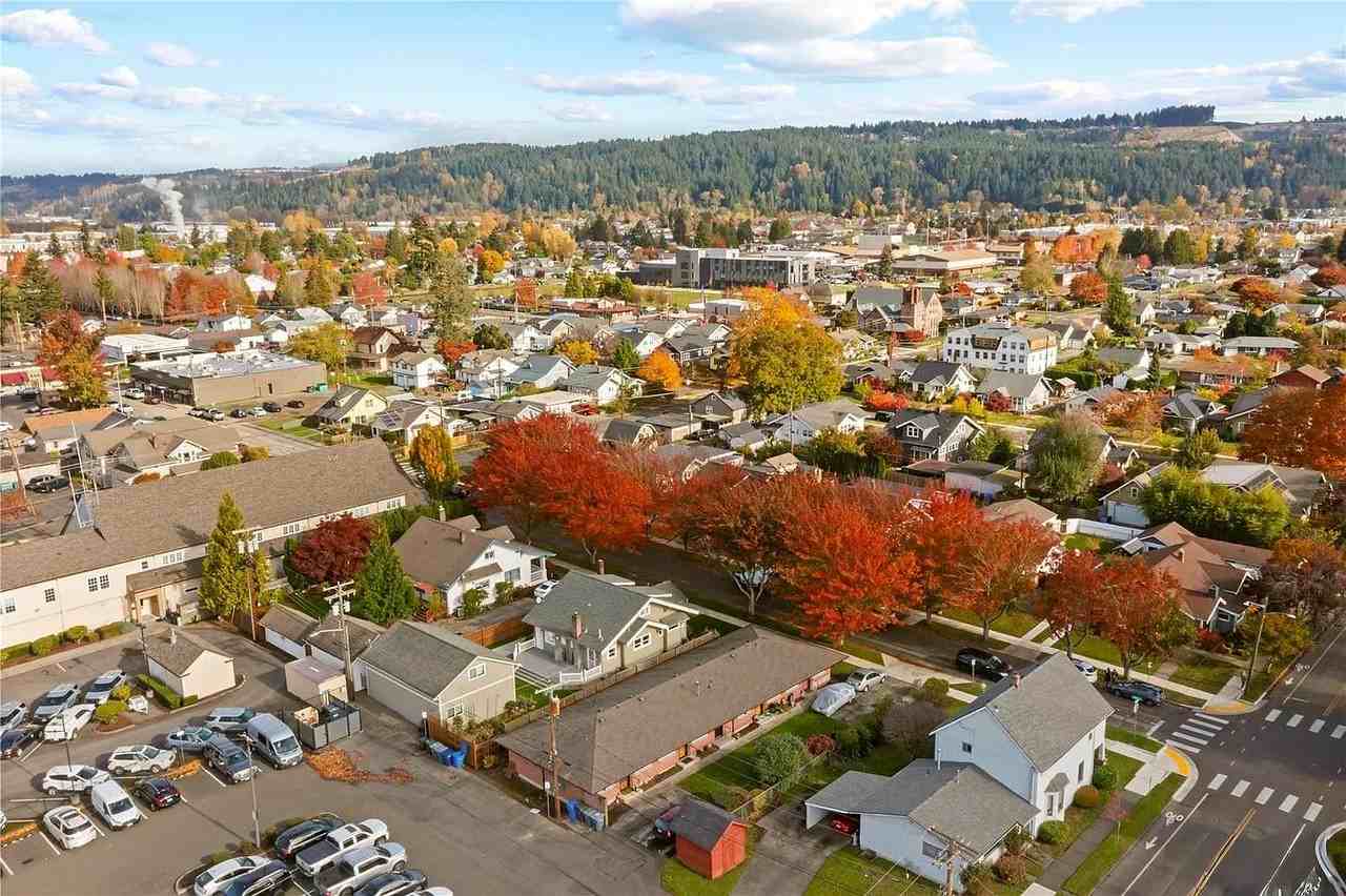 808 Ryan Ave - Photo 4 of 6