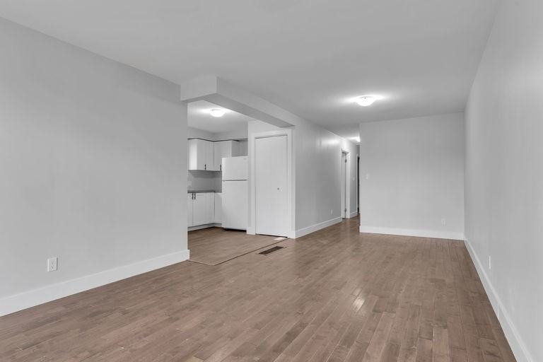 224 Mclellan Crt #1 - Photo 5 of 19