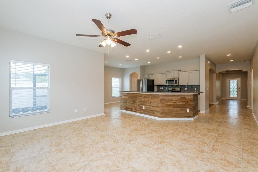 904 Parker Den Dr - Photo 4 of 16