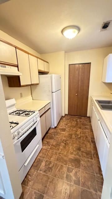 5648 Ryewyck Dr #1 - Photo 6 of 9