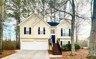 featured image of 425 Hannah Dr