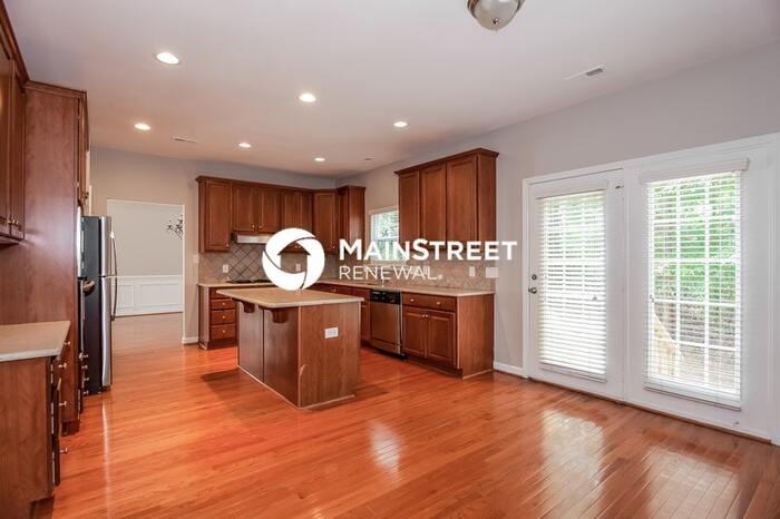 12317 Westbury Glen Ct - Photo 7 of 17