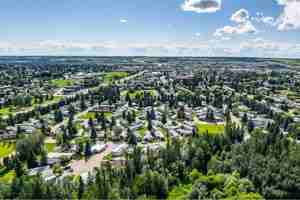 featured image of 100 Parkside Dr