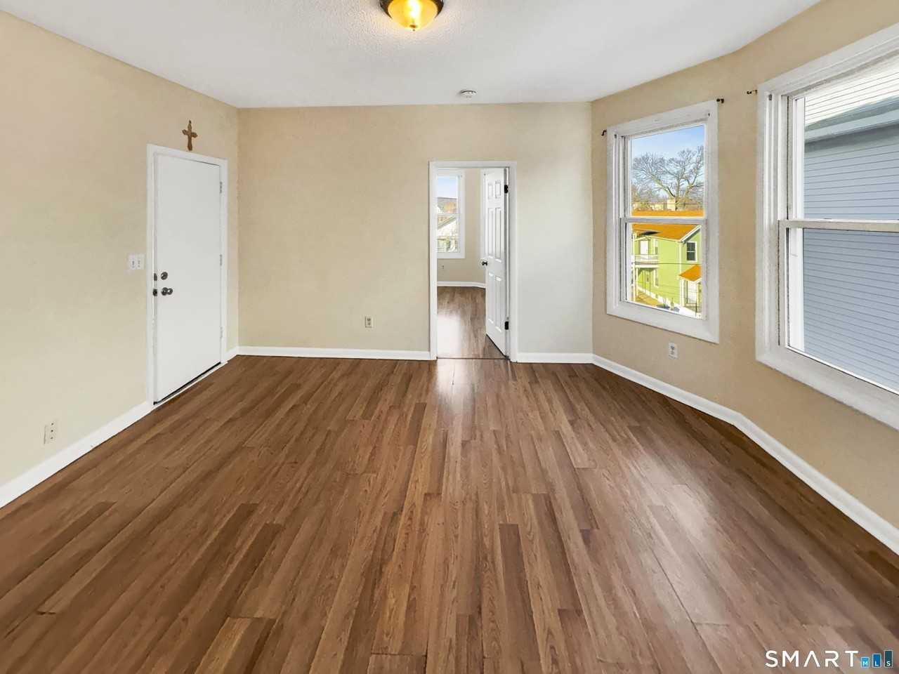 34 Wolcott St Unit 3 #3 - Photo 5 of 15