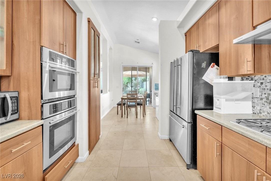 465 Indigo Springs St - Photo 5 of 33