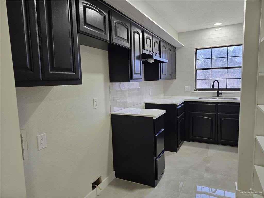 1114 Tori Ln Apt D #D - Photo 5 of 13