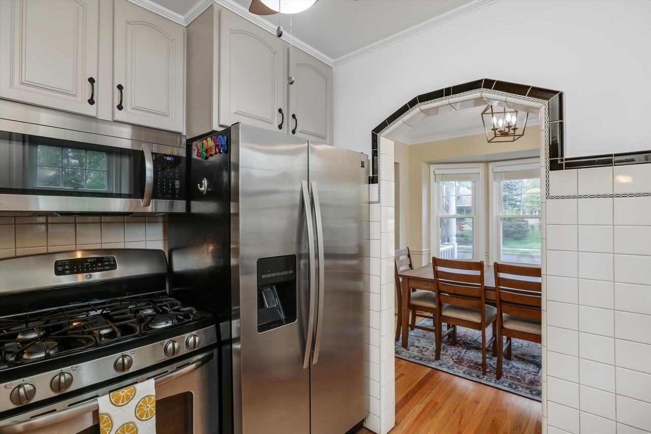 498 Ann St - Photo 7 of 16