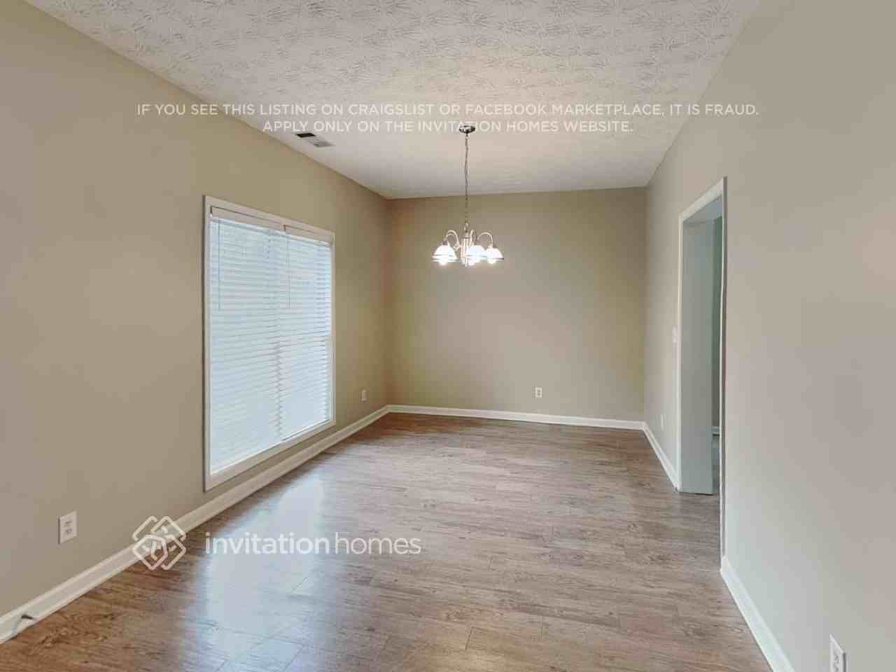 1220 Norwalk Trce - Photo 5 of 19