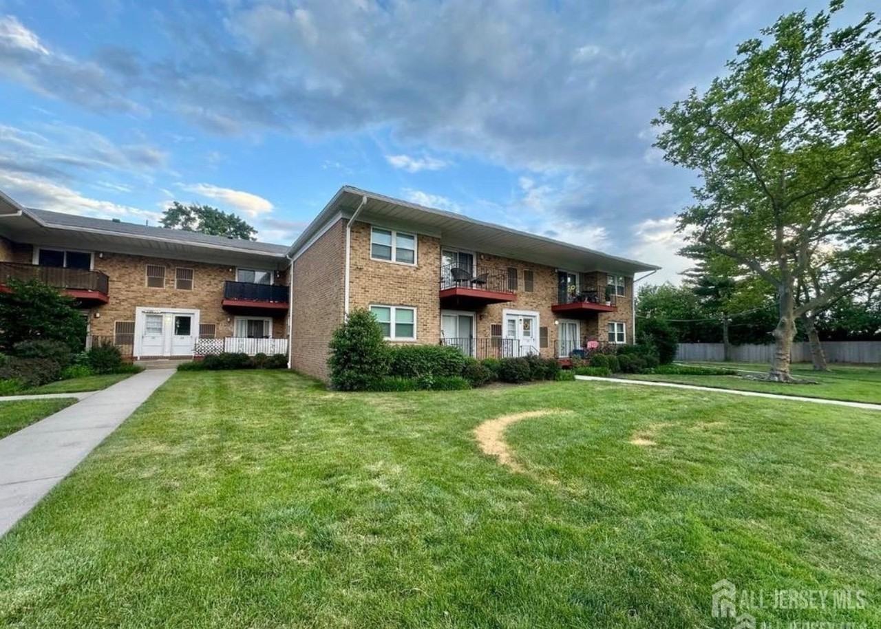 37 Judson St #5A - Photo 2 of 13