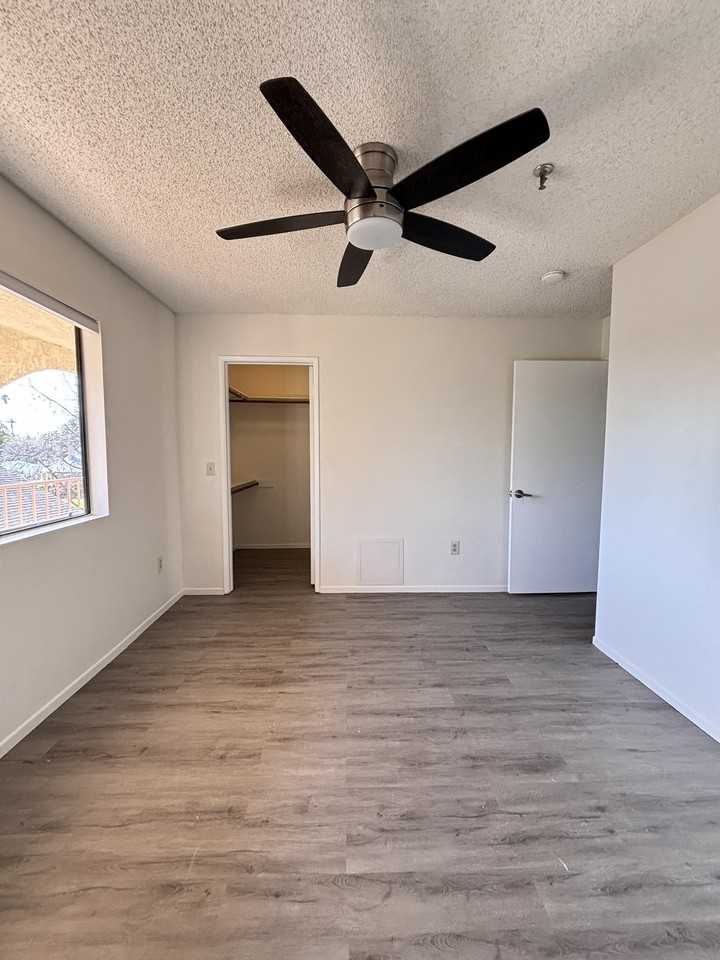 88 S San Marino Ave #201 - Photo 3 of 35