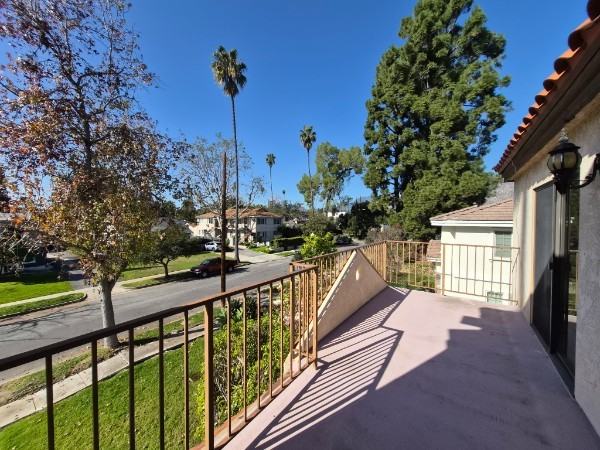 88 S San Marino Ave #201 - Photo 6 of 35