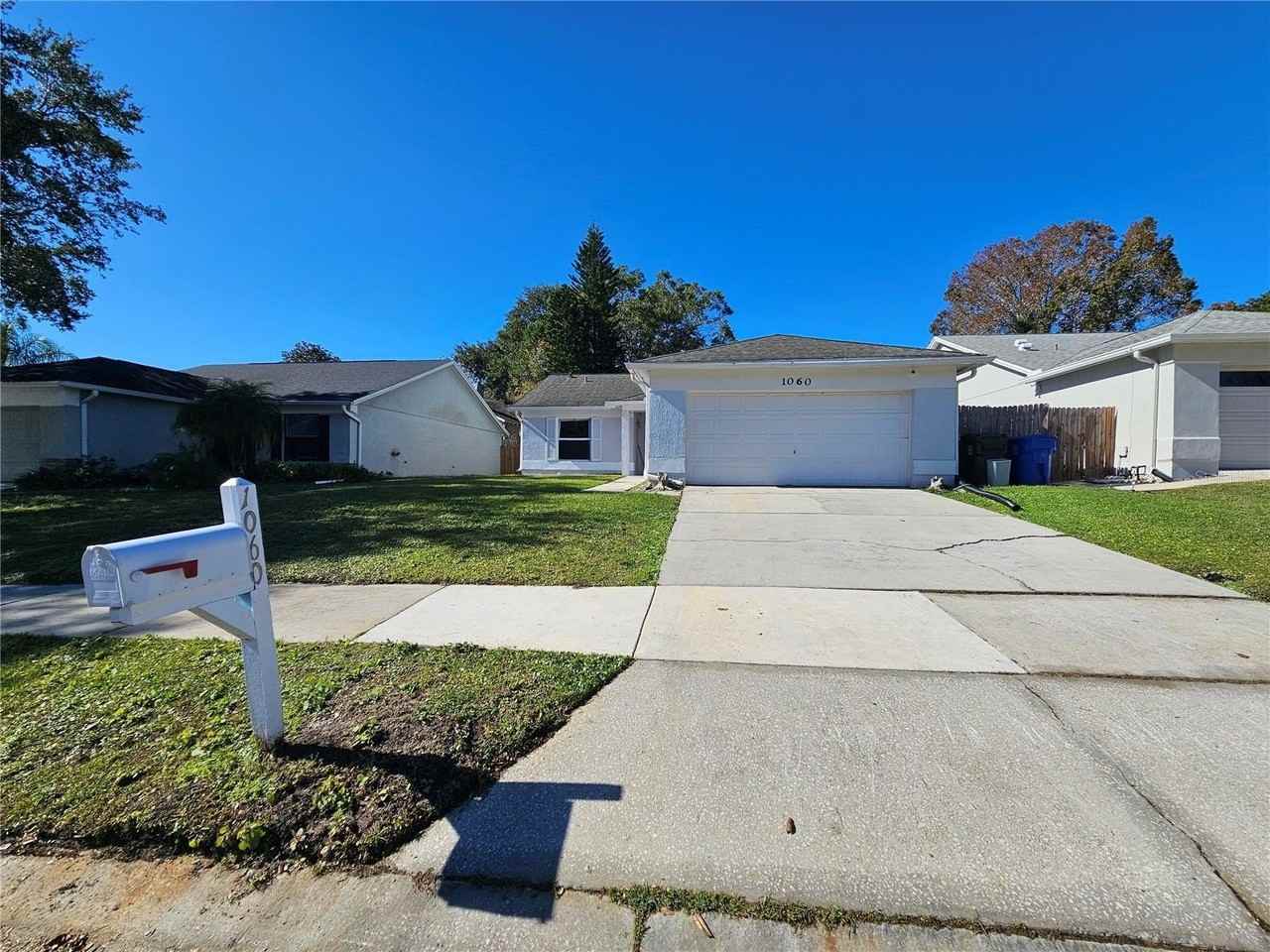 1060 Dees Dr - Photo 2 of 19