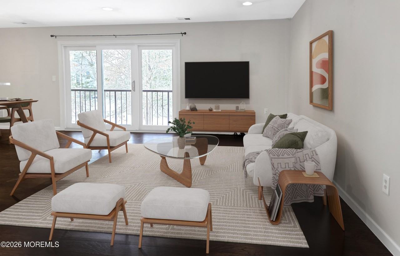 38 Worthington Ct Unit 4 #4 - Photo 7 of 13