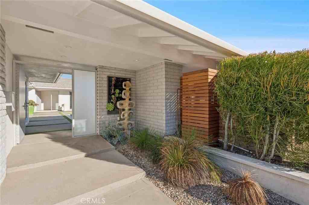 1958 Galaxy Dr - Photo 2 of 39