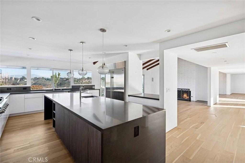 1958 Galaxy Dr - Photo 6 of 39