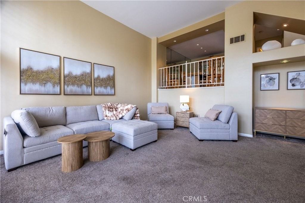 19341 Sawgrass Ln - Photo 4 of 34