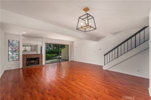 featured image of 5720 Owensmouth Ave #126