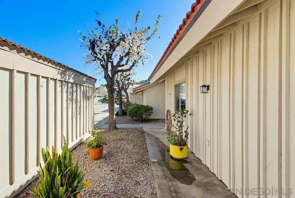 17440 Plaza Cerado Unit 71 #71 - Photo 4 of 50