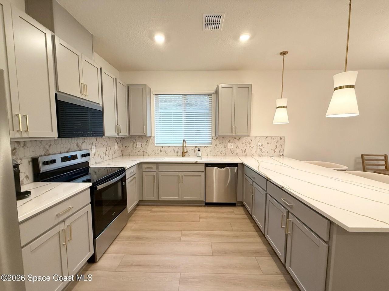 3749 Grappler Cir Se - Photo 6 of 19