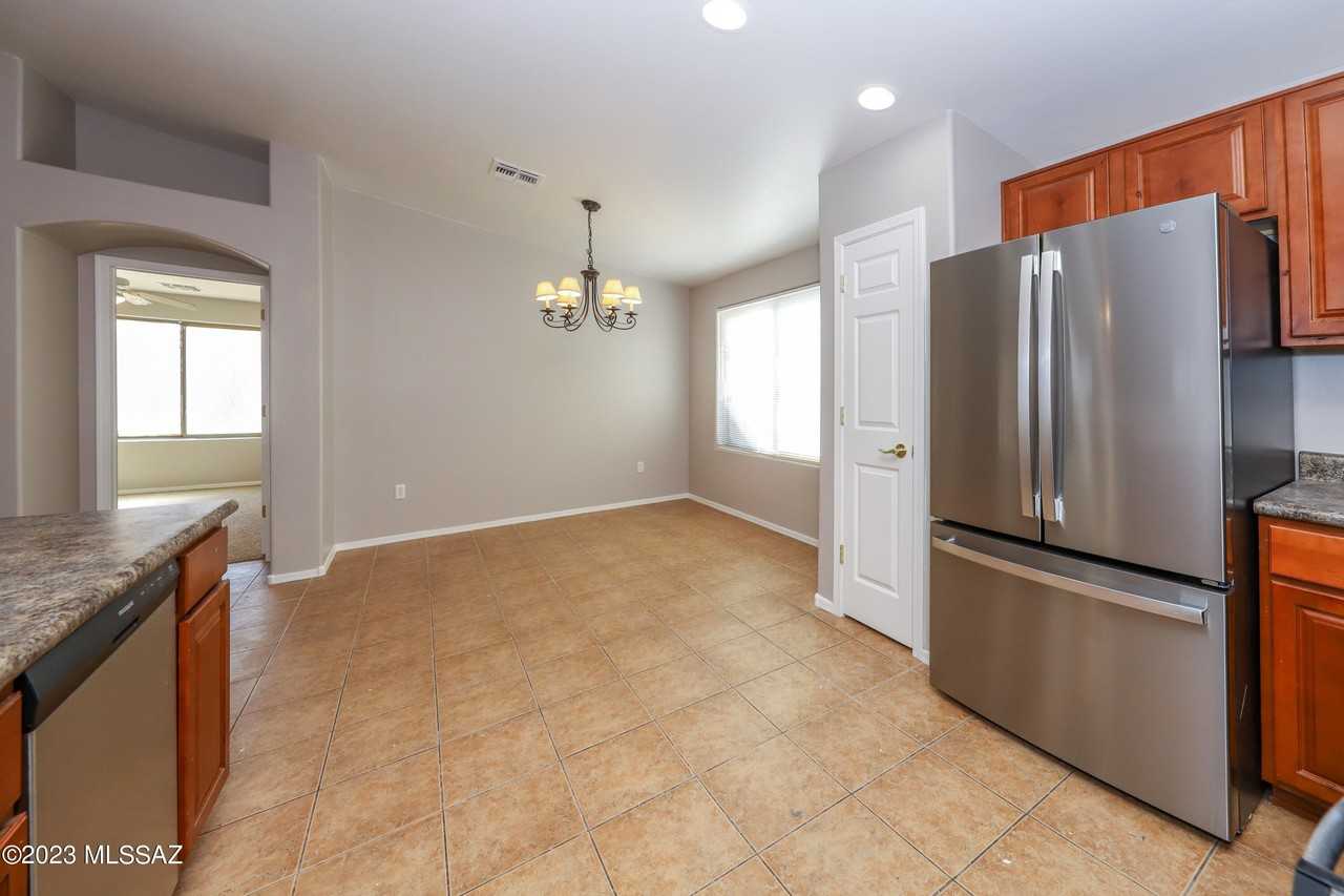 8187 S Camino Serpe - Photo 7 of 36